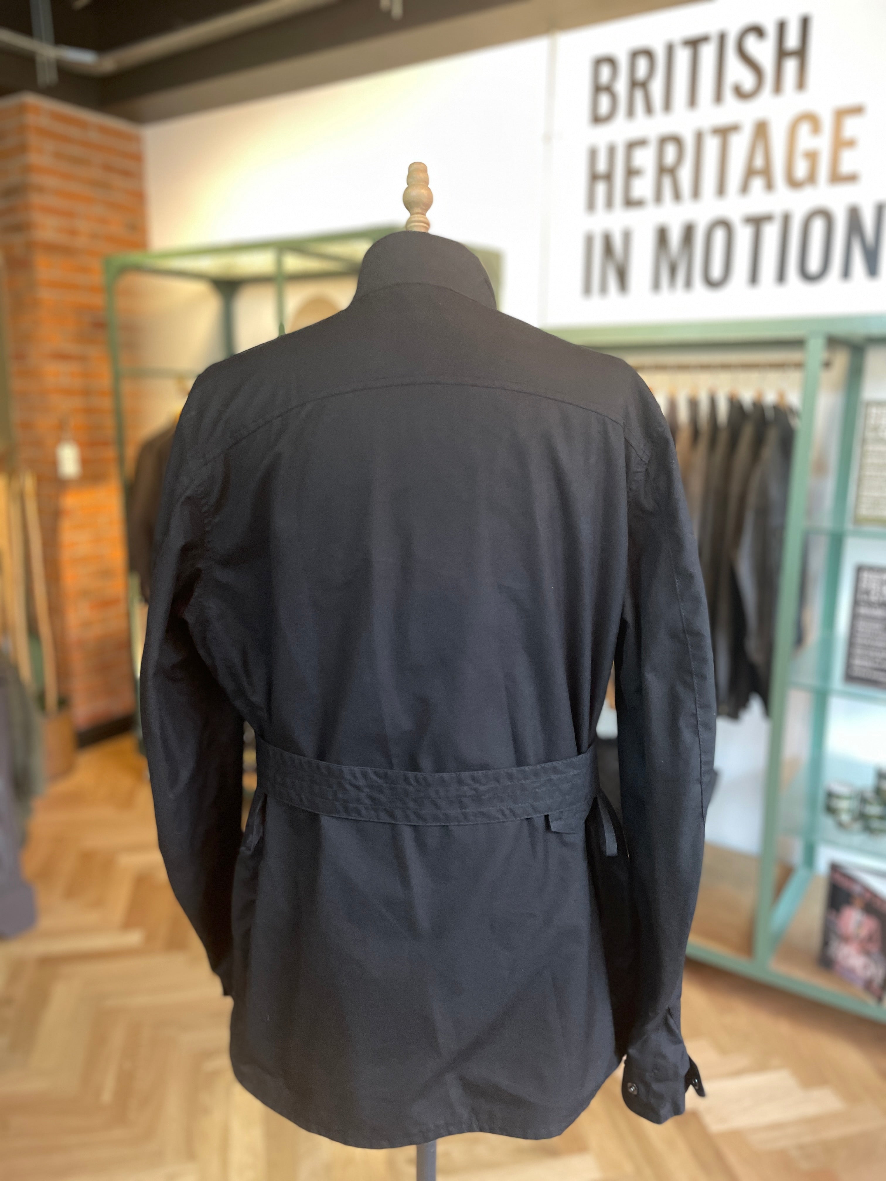 BARBOUR INTERNATIONAL “UNION JACK” BLACK WAX JACKET MENS LARGE