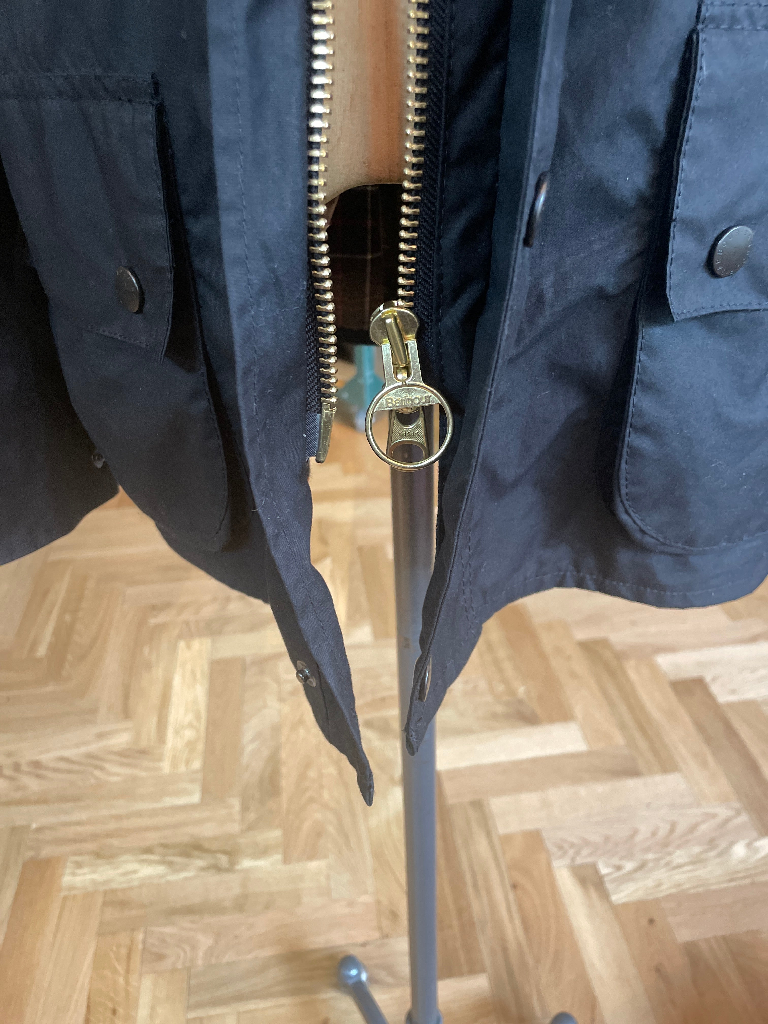 BARBOUR INTERNATIONAL “UNION JACK” BLACK WAX JACKET MENS LARGE