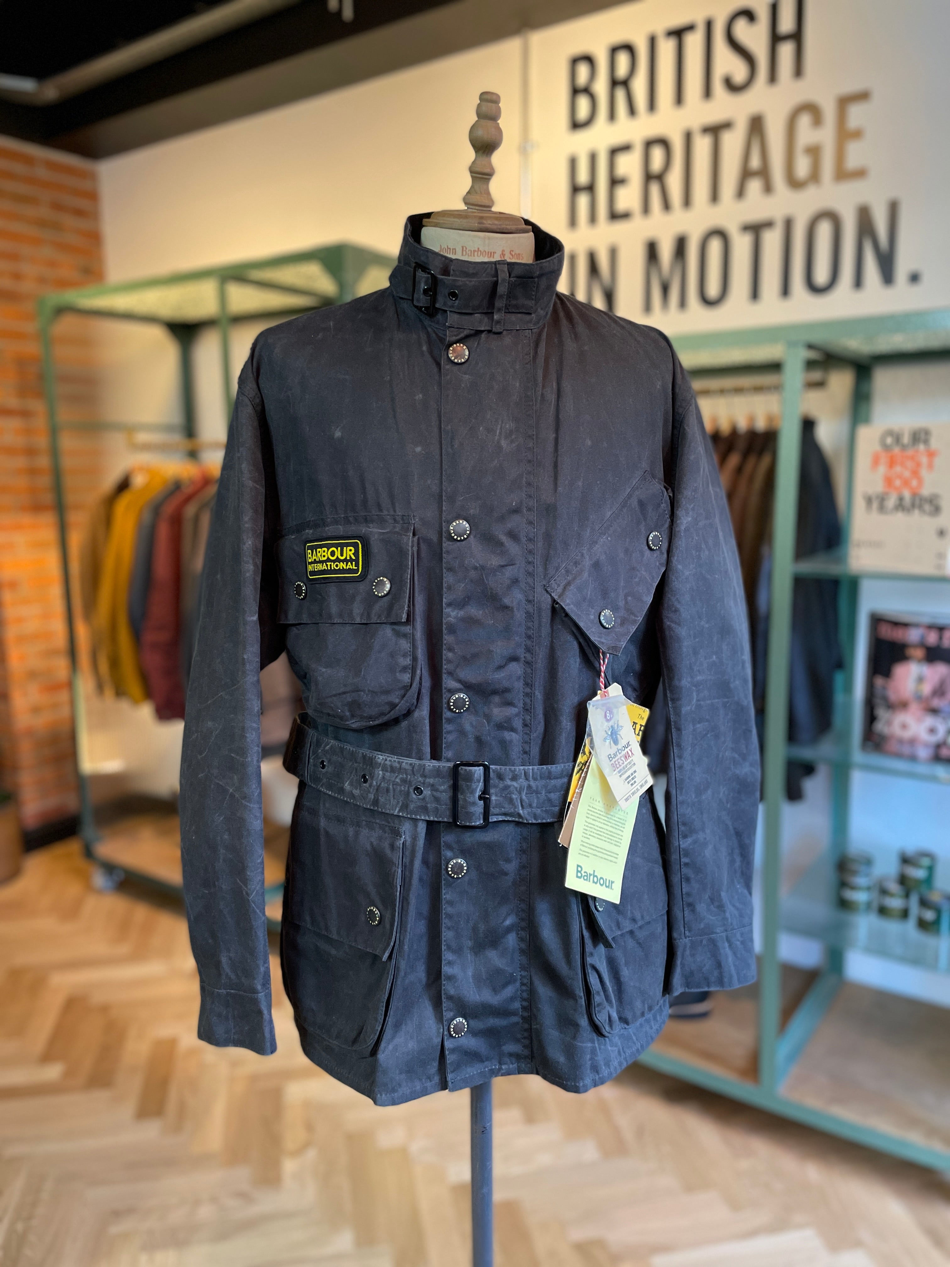 BARBOUR “BLACK STREAK” A7 INTERNATIONAL BEESWAX GREY WAX JACKET