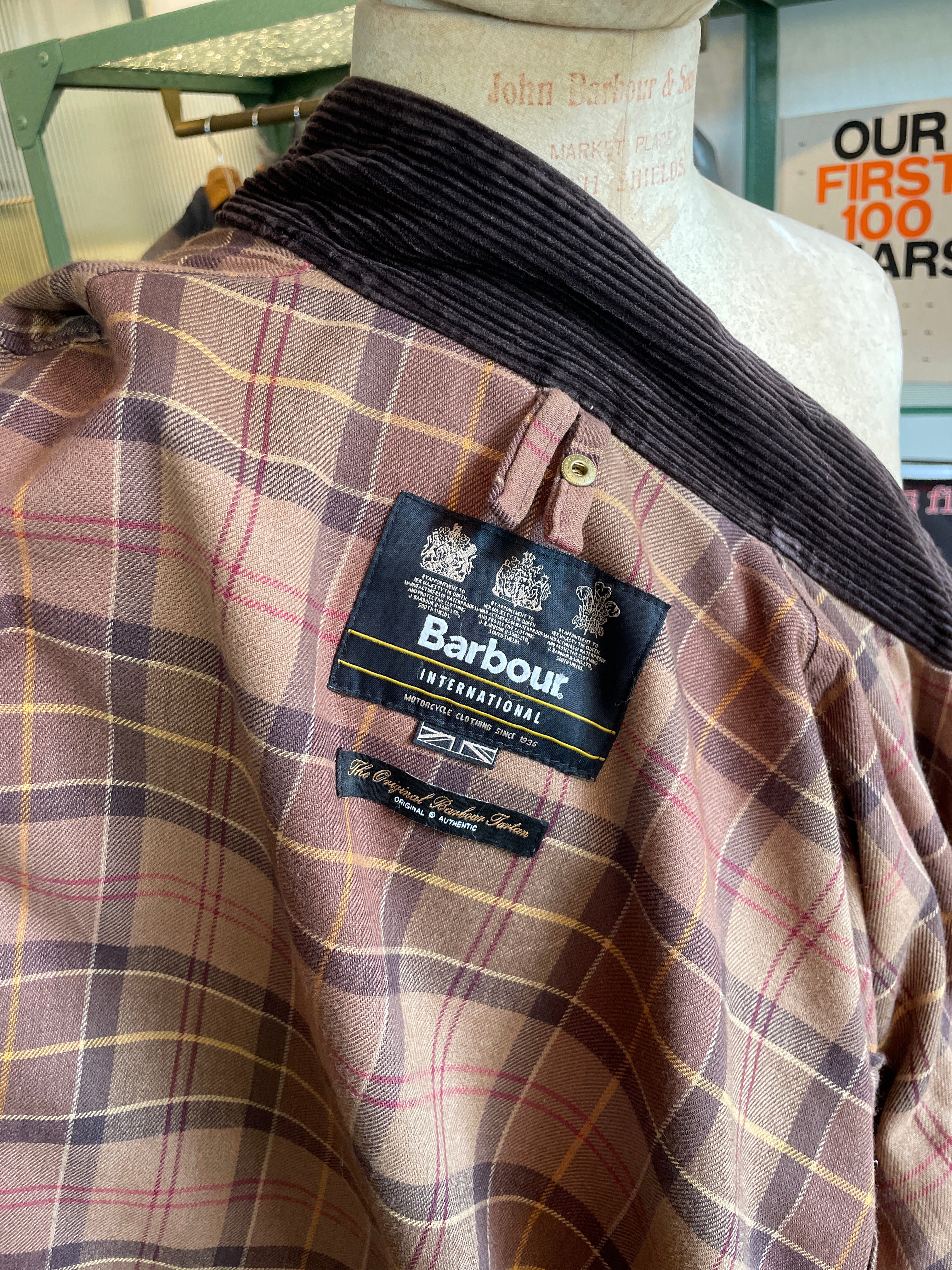 BARBOUR INTERNATIONAL “75th ANNIVERSARY” TAN BROWN WAX JACKET MENS MEDIUM (38)