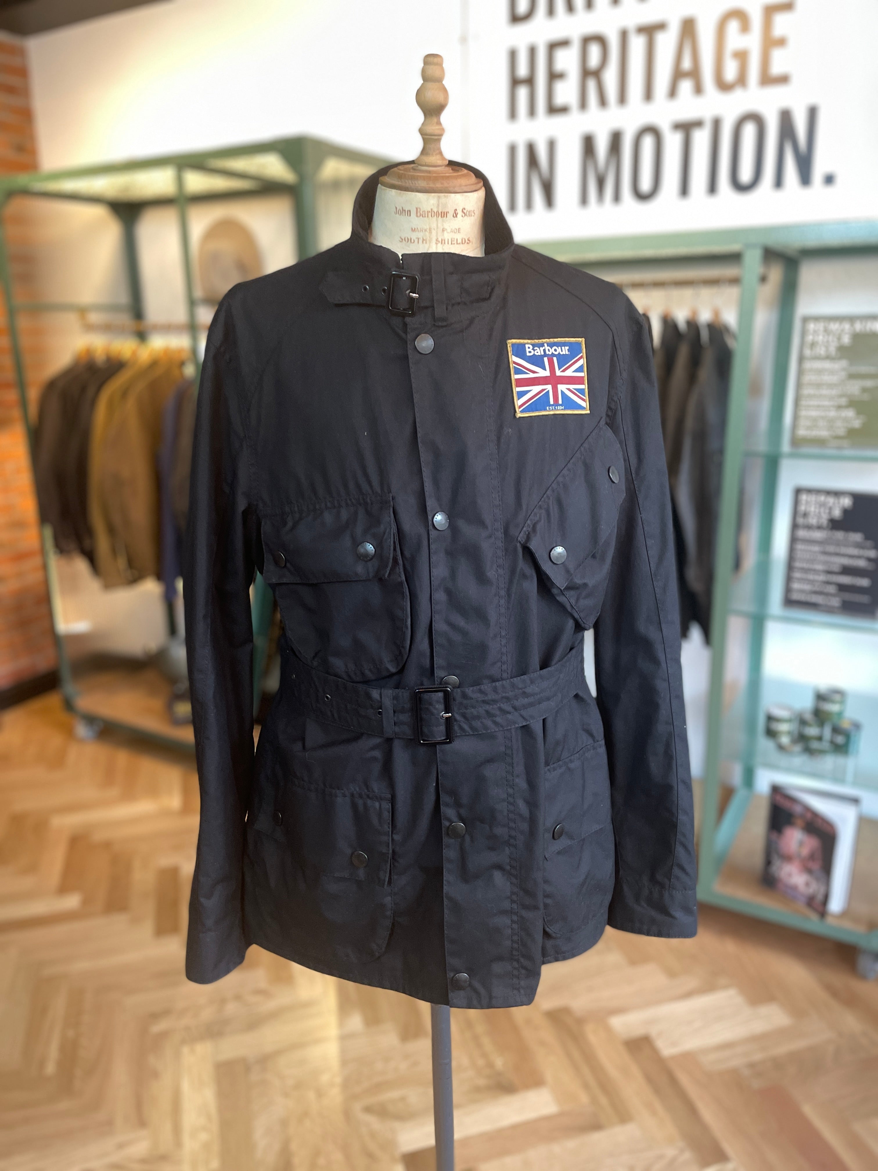 BARBOUR INTERNATIONAL “UNION JACK” BLACK WAX JACKET MENS LARGE