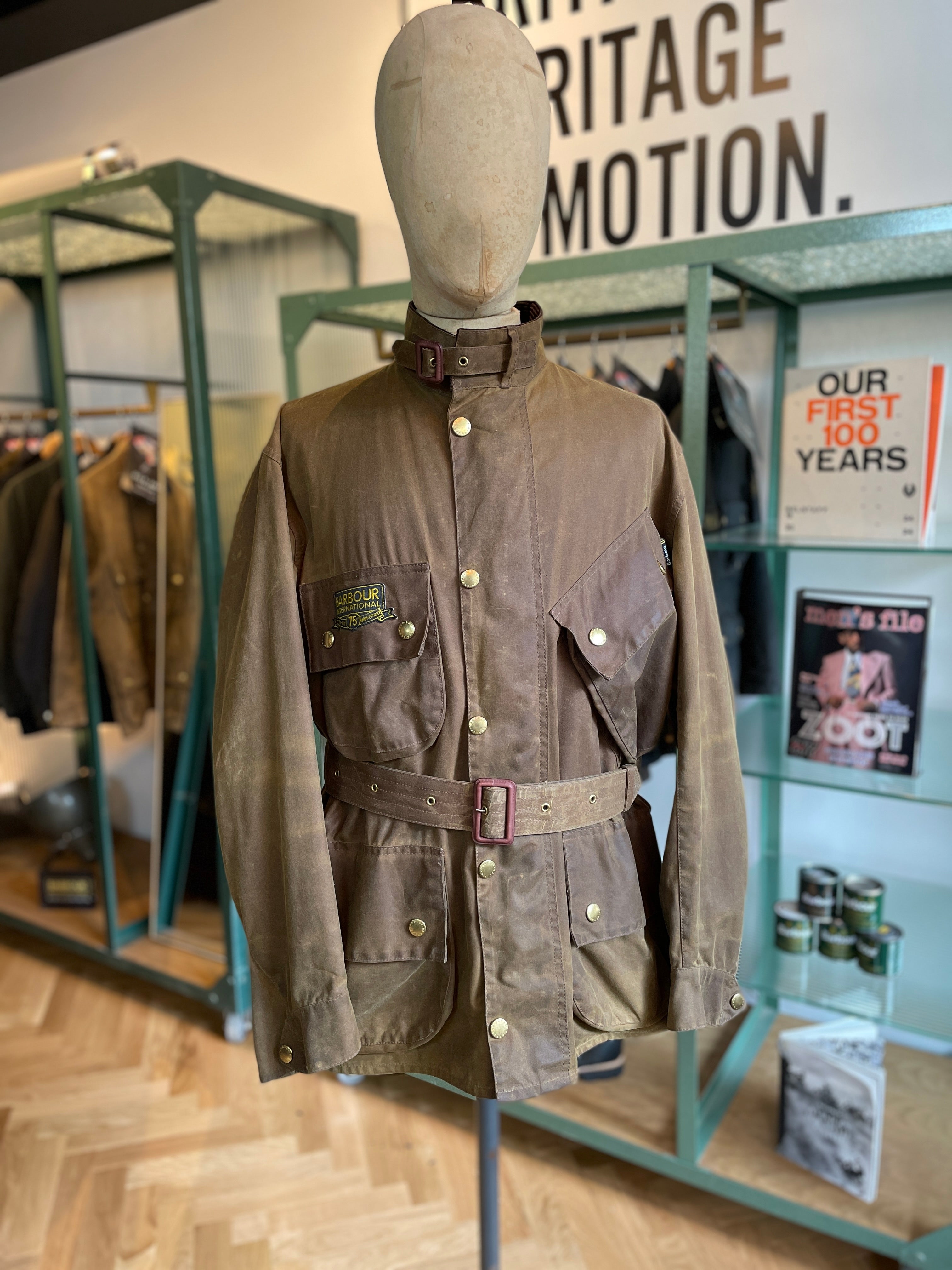 BARBOUR INTERNATIONAL “75th ANNIVERSARY” TAN BROWN WAX JACKET MENS MEDIUM (38)